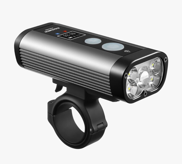 Ravemen PR2400 framlampa