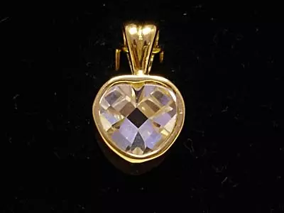 Hjärta m cz 18K 181368H