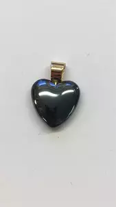 Hjärta i hematitsten 18K 181109H