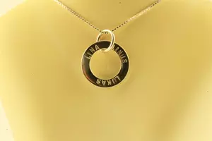 Namnsmycke rund 22mm silver