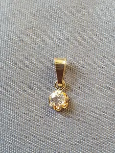 Hänge m cz 18K 180218H