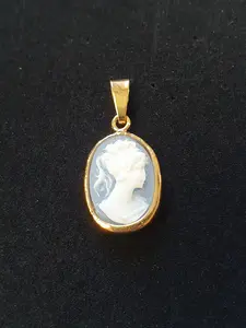 Camé hänge blå 18K 180736H