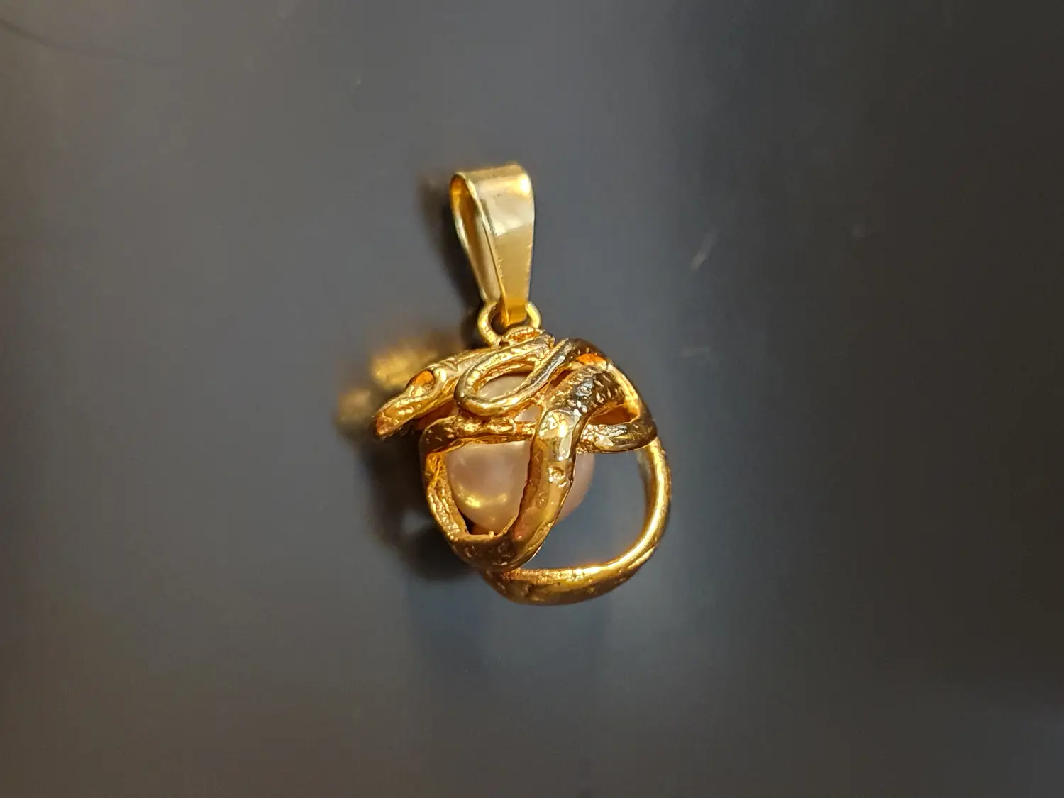 Orm runt en pärla 18K 180906H