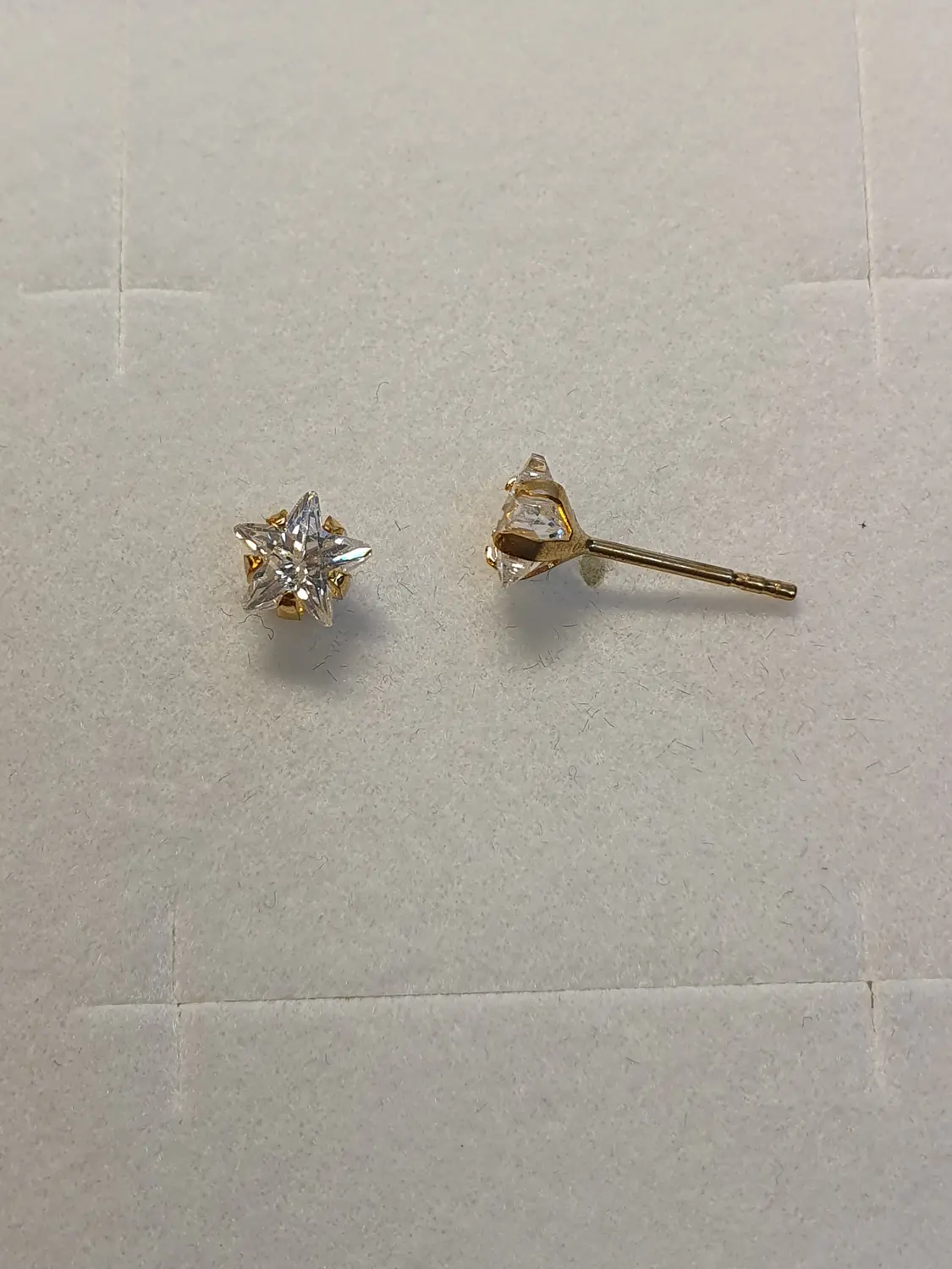 Stjärna i cz sten 18K 181022Ö