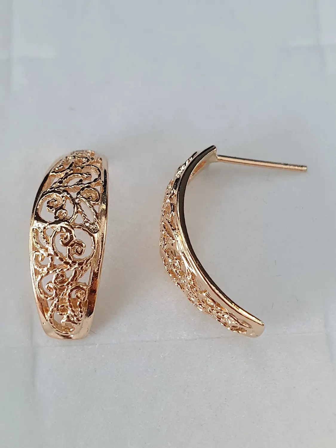 Örhängen fasta 18K 180555Ö