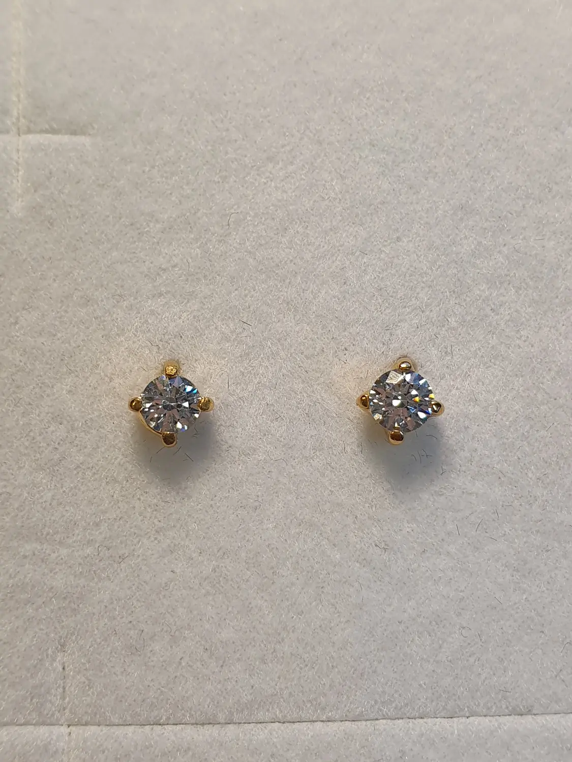 Örhänge m cz 18K 180937Ö