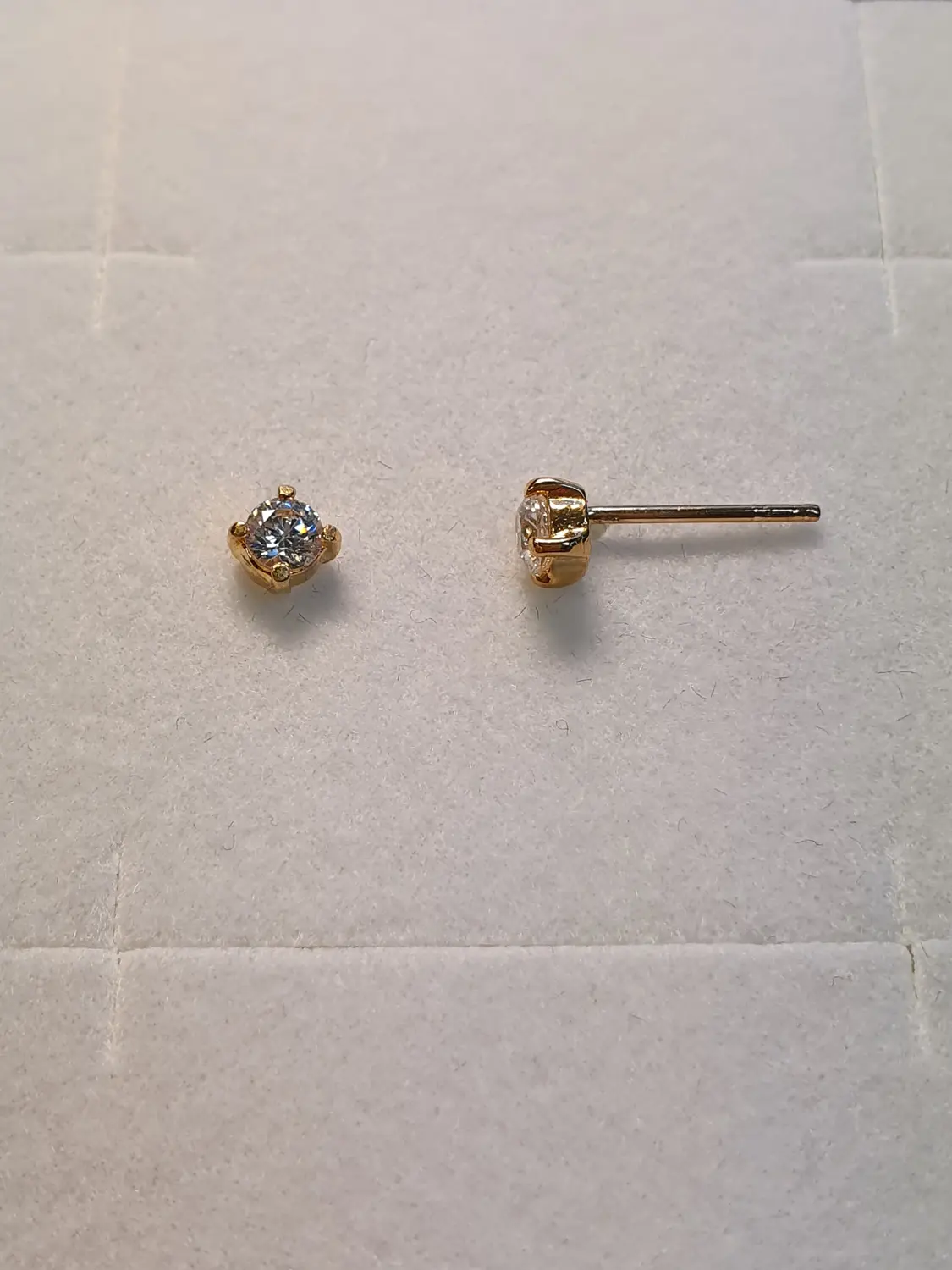 Örhänge m cz 18K 180937Ö