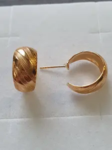 Halv creoler m mönster 18K 180973Ö