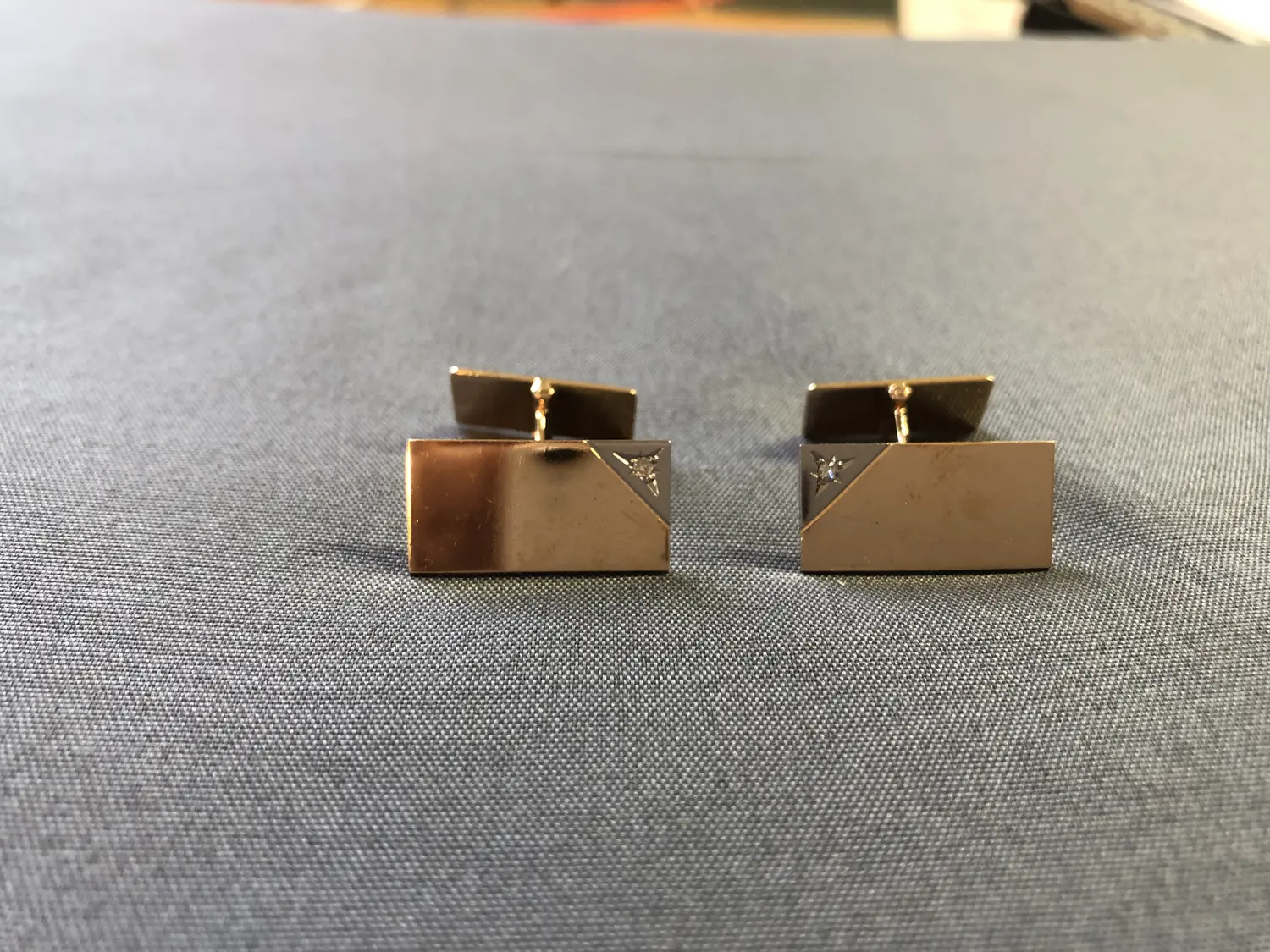 Manschettknappar m sten 12,5gr 18K röd/vitguld