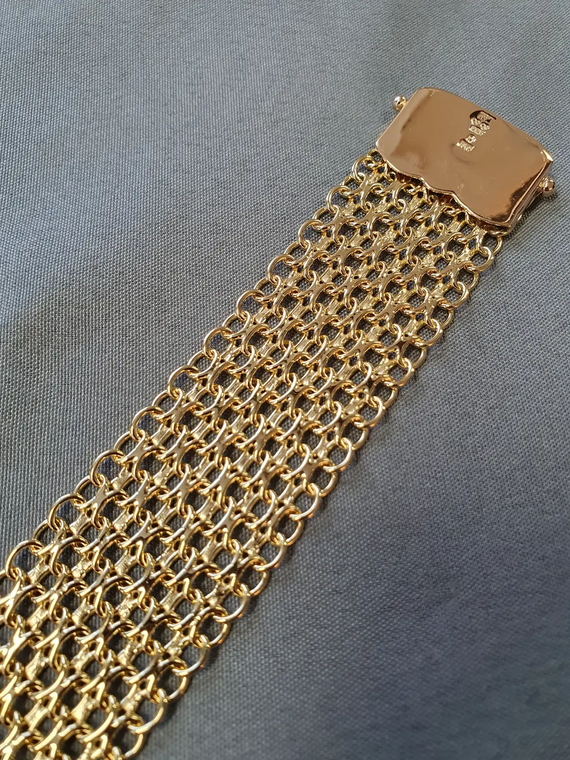 X-länk sexradigt armband 20,5cm 70,7gr 18K