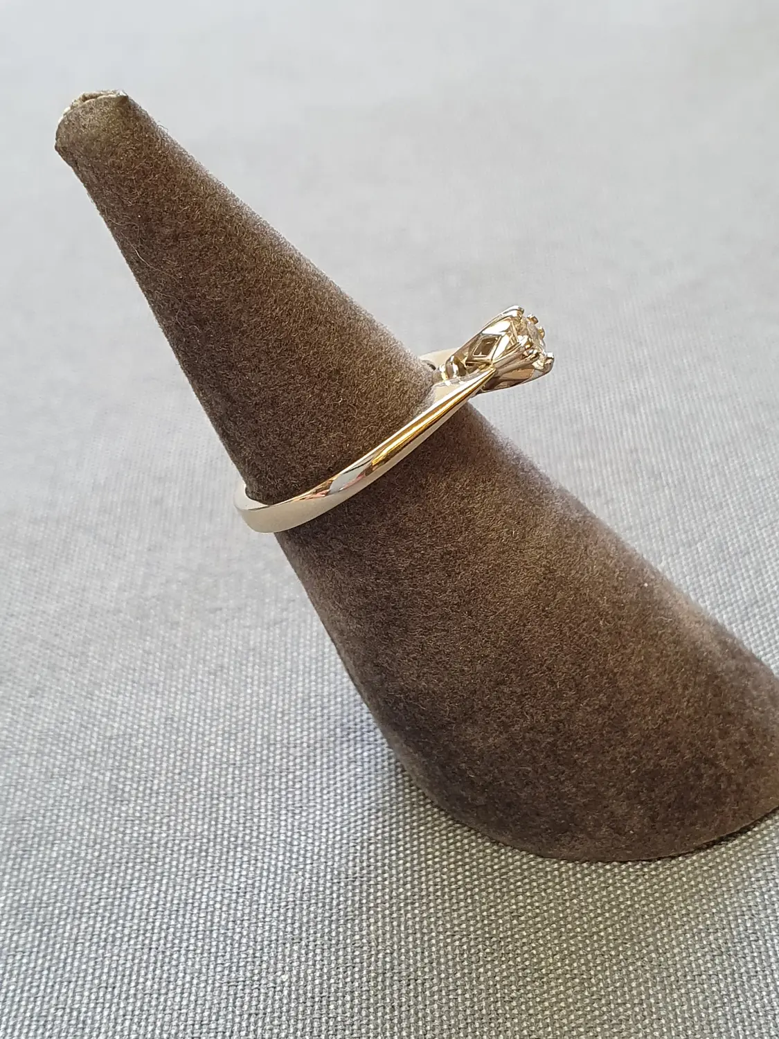 Ring m diamant 45,0 2,1gr 18Kvg