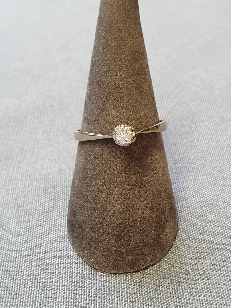 Ring m diamant 57,0 2,2gr 18Kvg