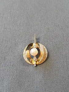 Hängsmycke m pärla och cz sten 2,0gr 18K