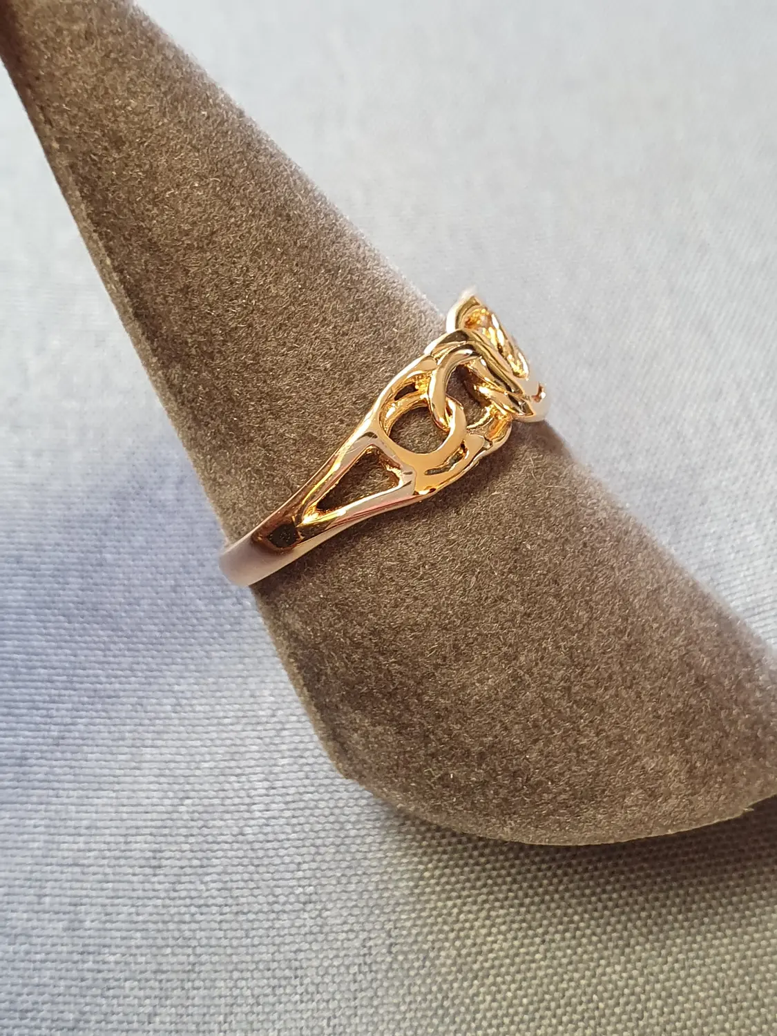 Bismarck ring 18K 180392R