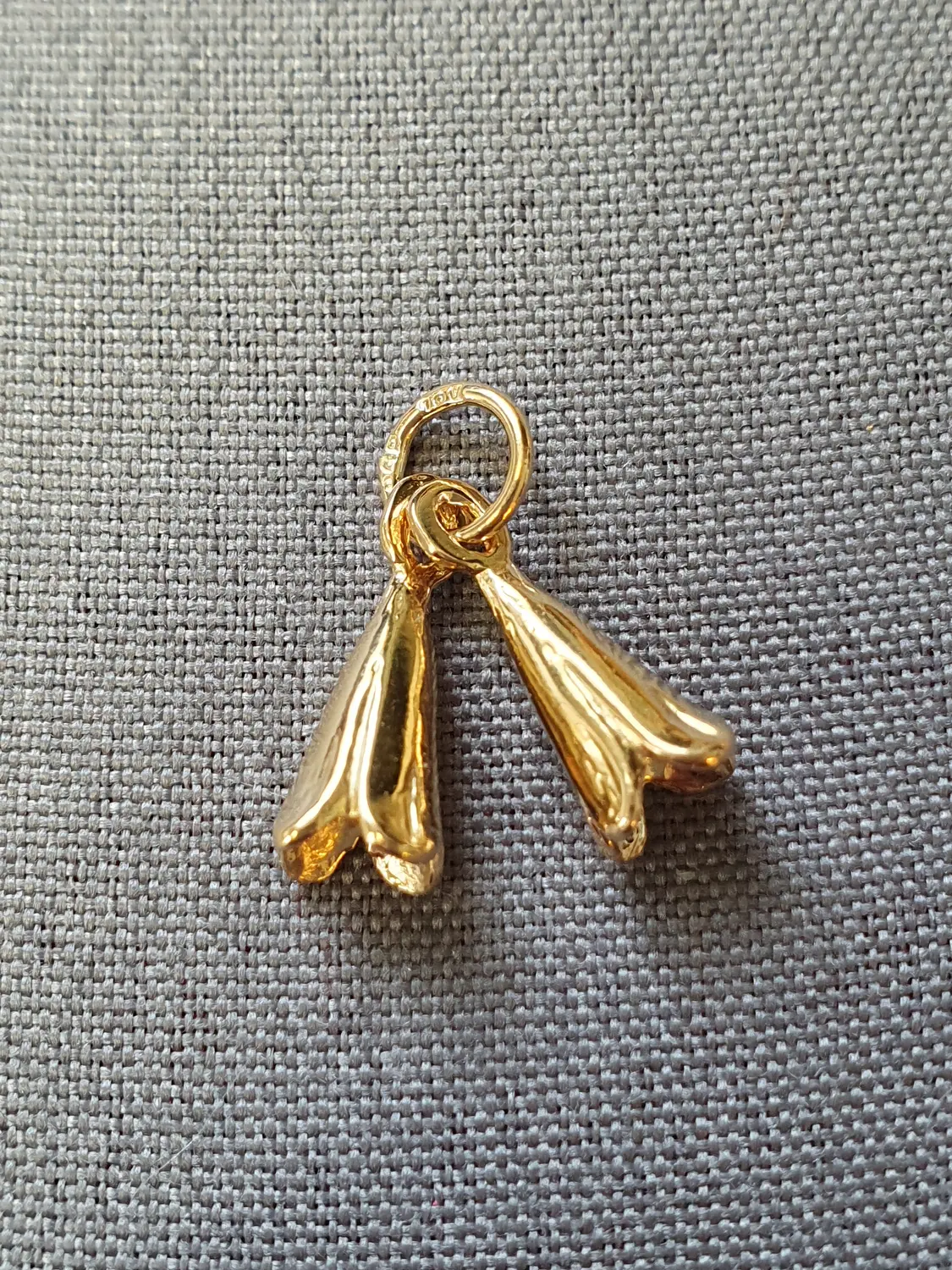 Linnéa hänge 18K 