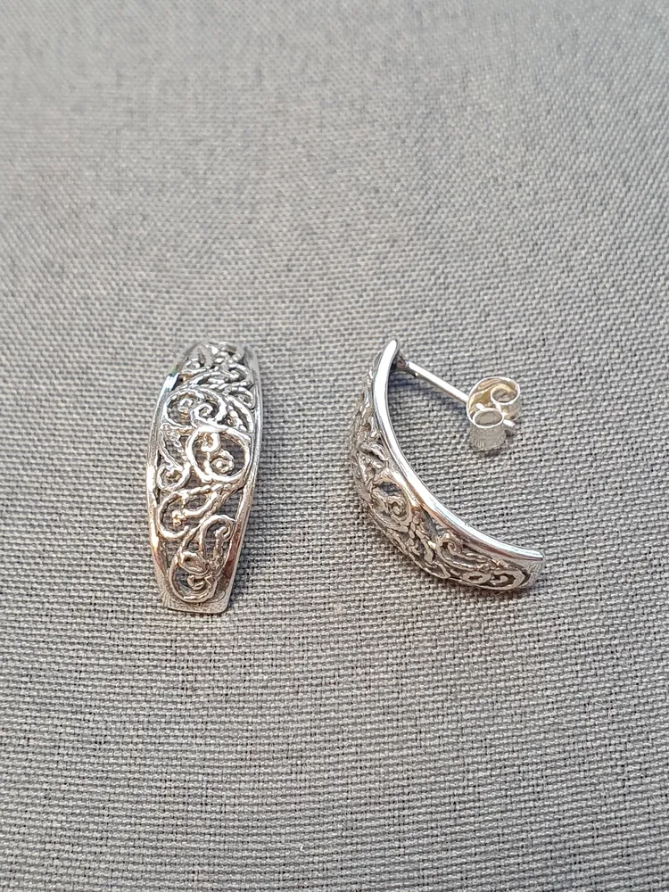 Silver örhängen oxiderade 9250555E