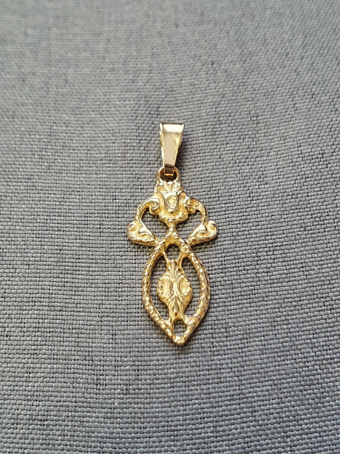 Hänge 18K 181897H