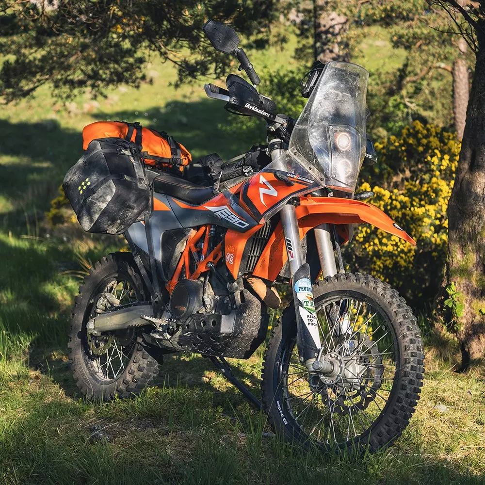 Produkt bilder Kriega OS Base KTM 690/Husqvarna 701/GASGAS 700
