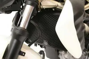 Radiator Guard Black Suzuki Gladius