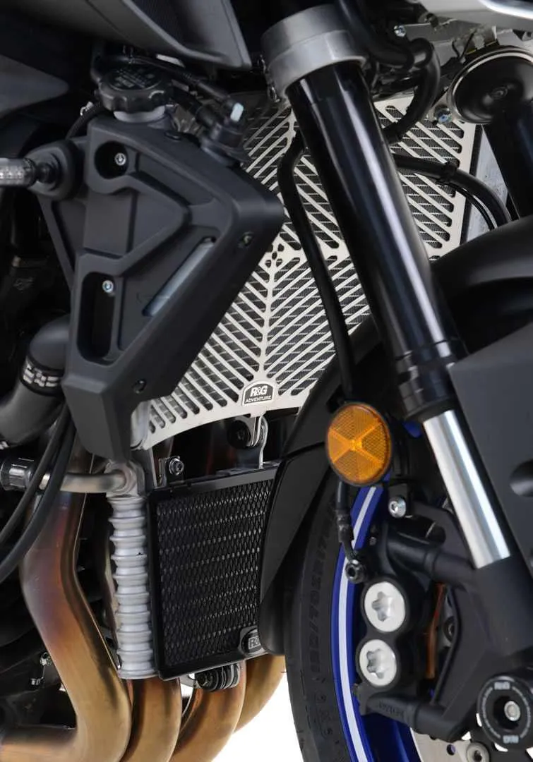Produkt bilder Oil Cooler Guard Black Yamaha Mt 10 16  / Mt 10 Sp 17 21