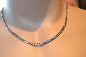 Halsband