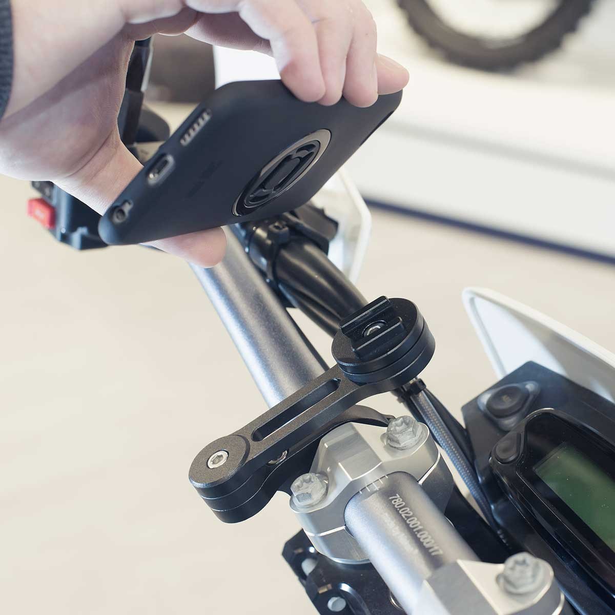 Produkt bilder SP Connect Moto Mount Pro Chrome